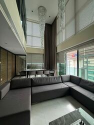 Lincoln Suites (D11), Condominium #557452381